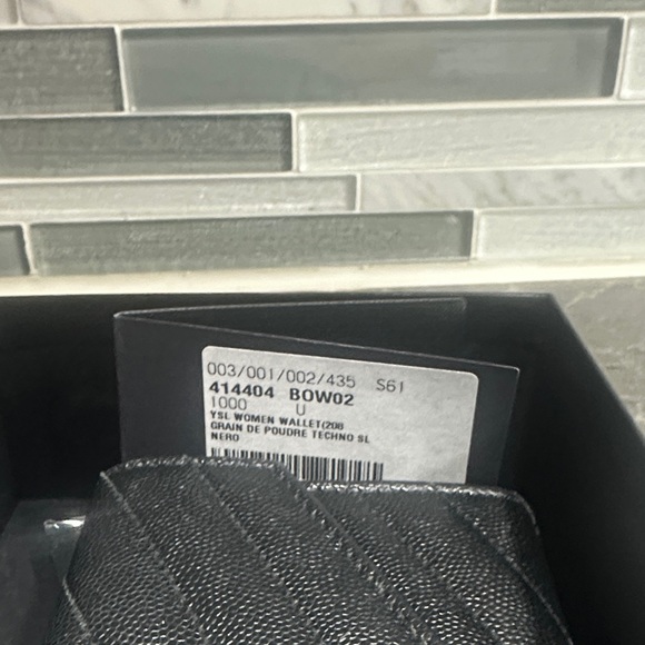 Yves Saint Laurent Black Quilted Leather Wallet - Picture 2 of 7